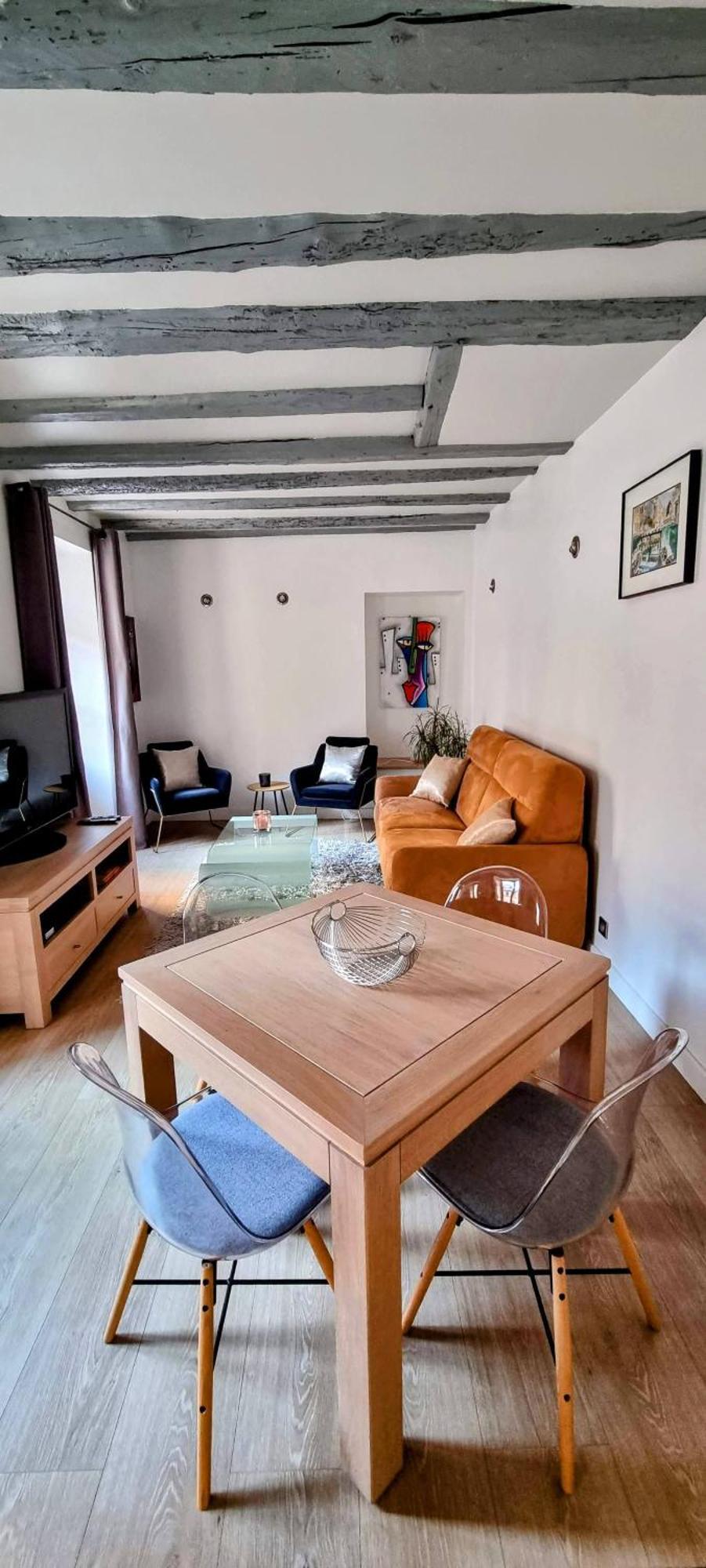 Appartement De Charme Au Coeur De La Vieille Ville Annecy Exterior photo
